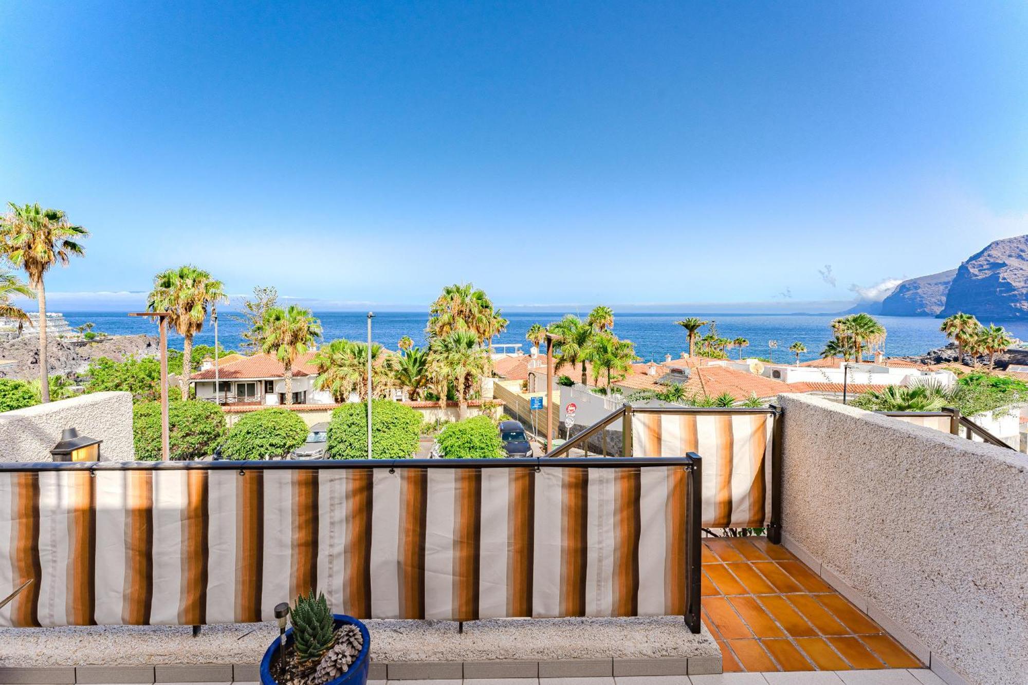 Sea View Apartment Deja Blue - Los Gigantes Puerto de Santiago  Bagian luar foto