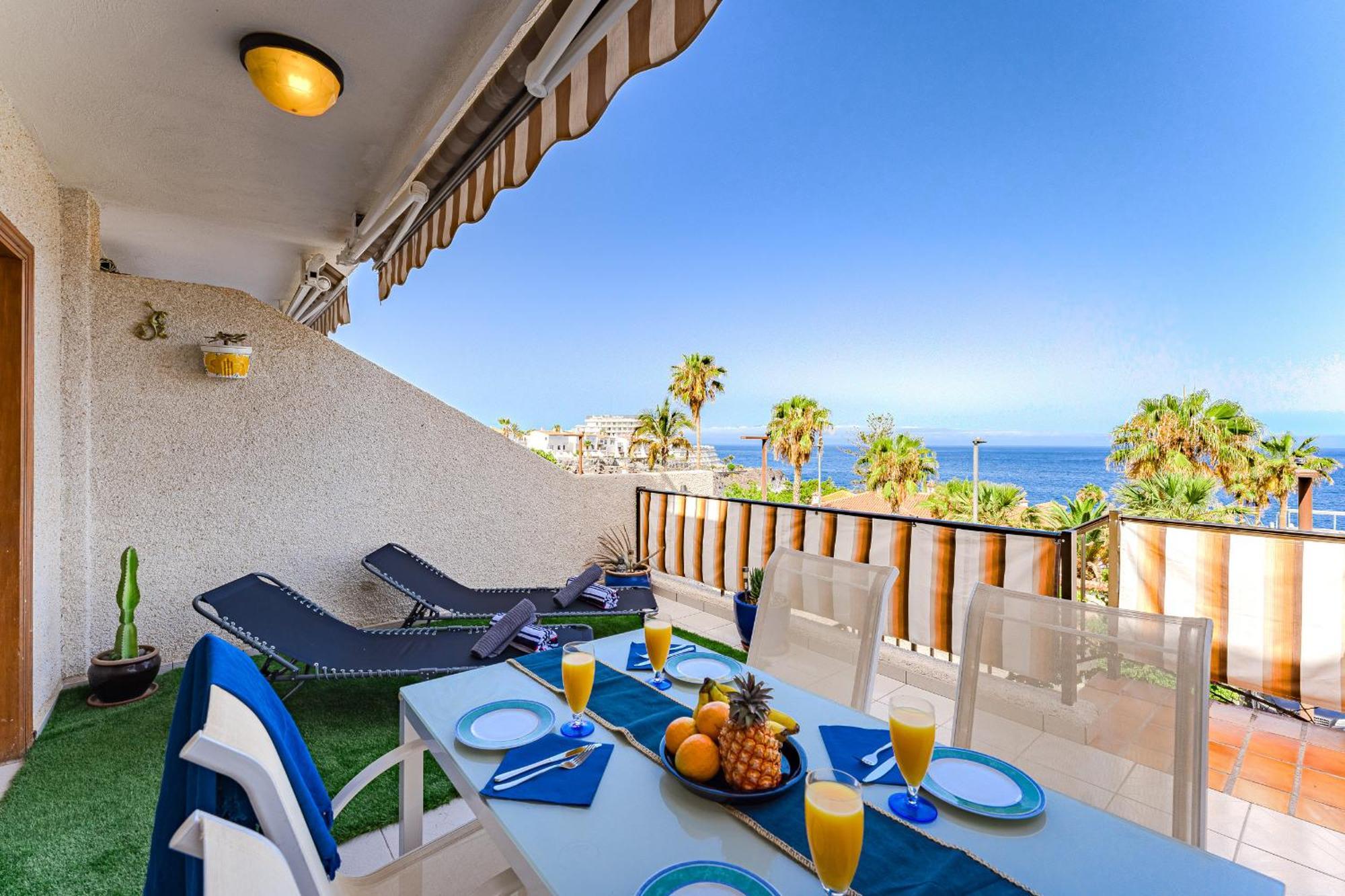Sea View Apartment Deja Blue - Los Gigantes Puerto de Santiago  Bagian luar foto