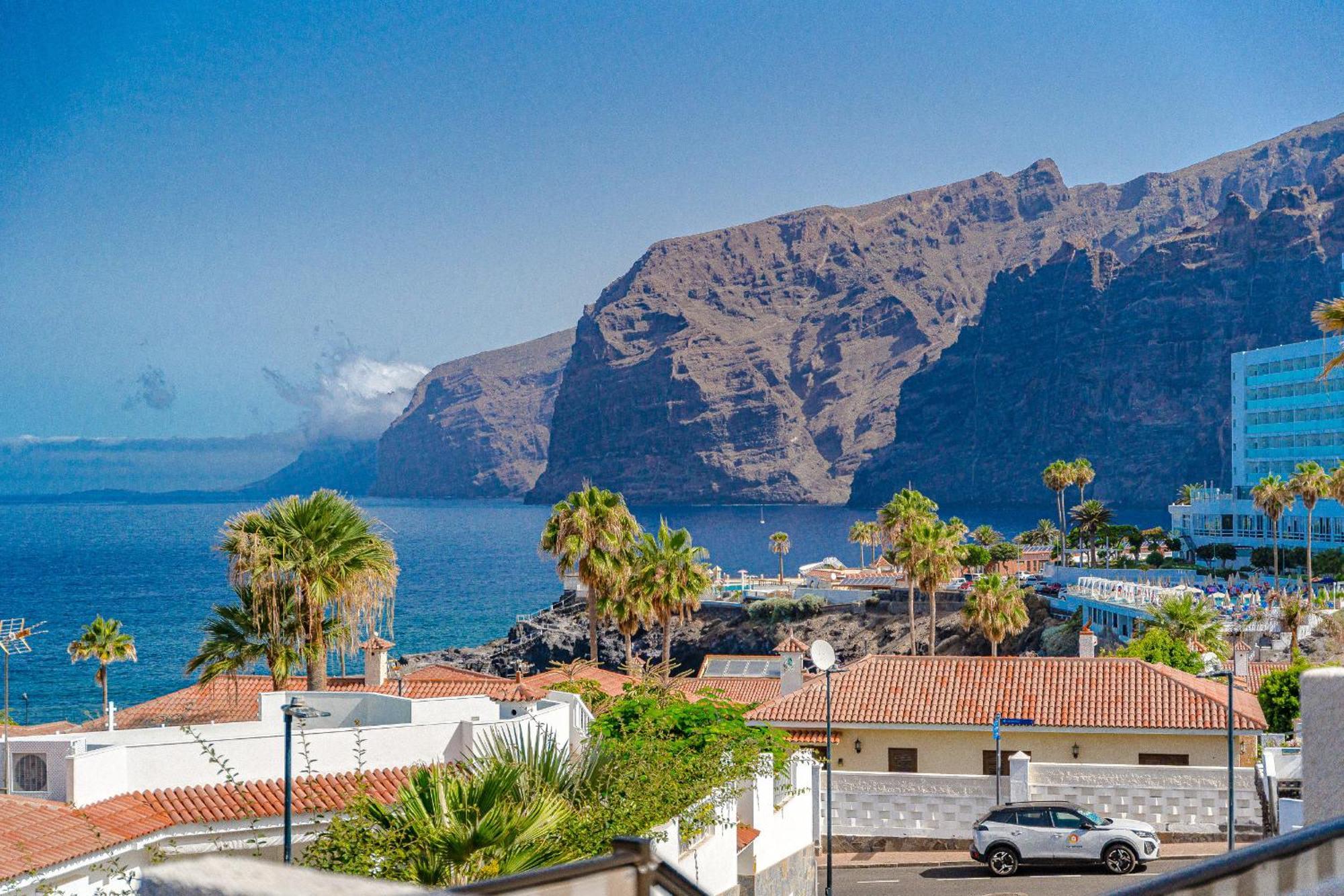 Sea View Apartment Deja Blue - Los Gigantes Puerto de Santiago  Bagian luar foto