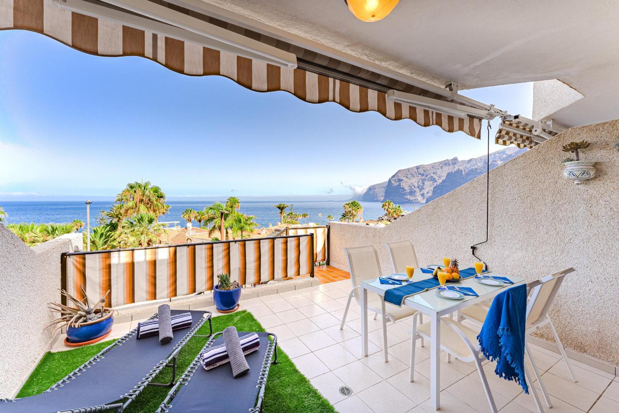 Sea View Apartment Deja Blue - Los Gigantes Puerto de Santiago  Bagian luar foto